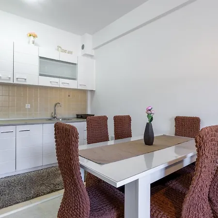 Kupres Apartment